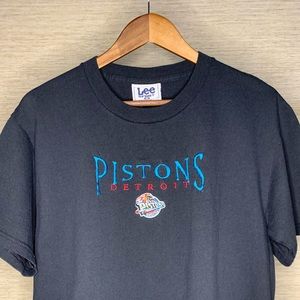 Vintage 90’s Detroit Pistons x LEE T Shirt